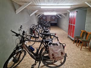 thumbnail: Bicycling