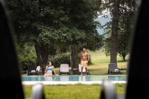 thumbnail: Primary image