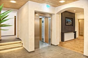 thumbnail: Interior entrance