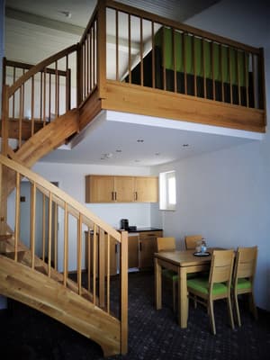thumbnail: In-room dining