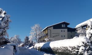 thumbnail: Exterior