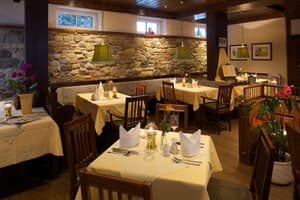 thumbnail: Restaurant