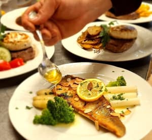 thumbnail: Dining
