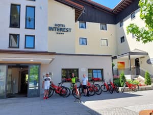 thumbnail: Bicycling