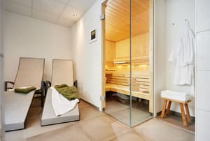 thumbnail: Sauna