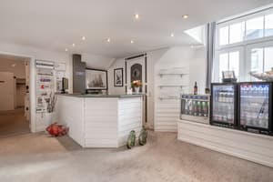 thumbnail: Reception