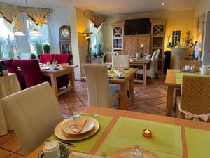 thumbnail: Dining