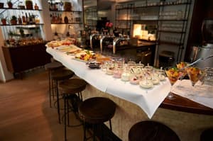 thumbnail: Restaurant