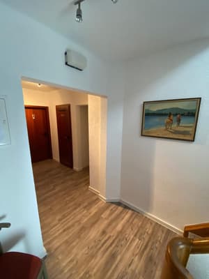 thumbnail: Interior