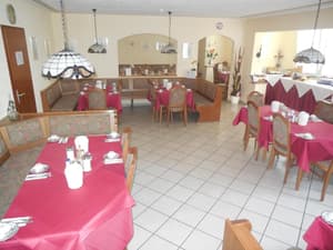 thumbnail: Restaurant