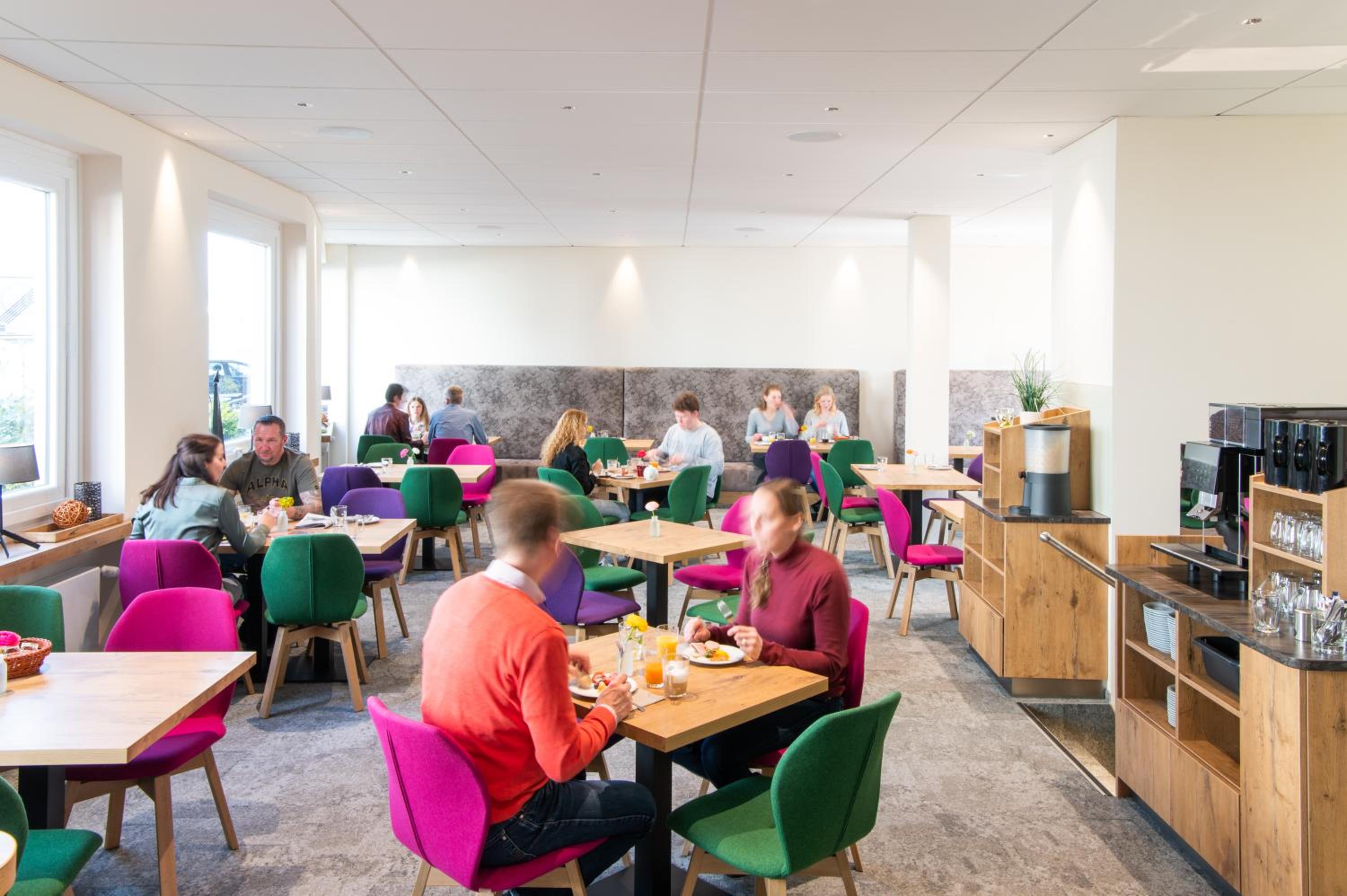 Restaurant-cafeteria