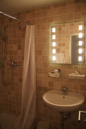 thumbnail: Bathroom