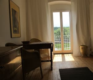 thumbnail: Living area