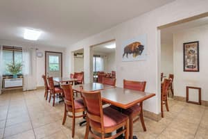 thumbnail: Breakfast area
