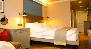 thumbnail: Room