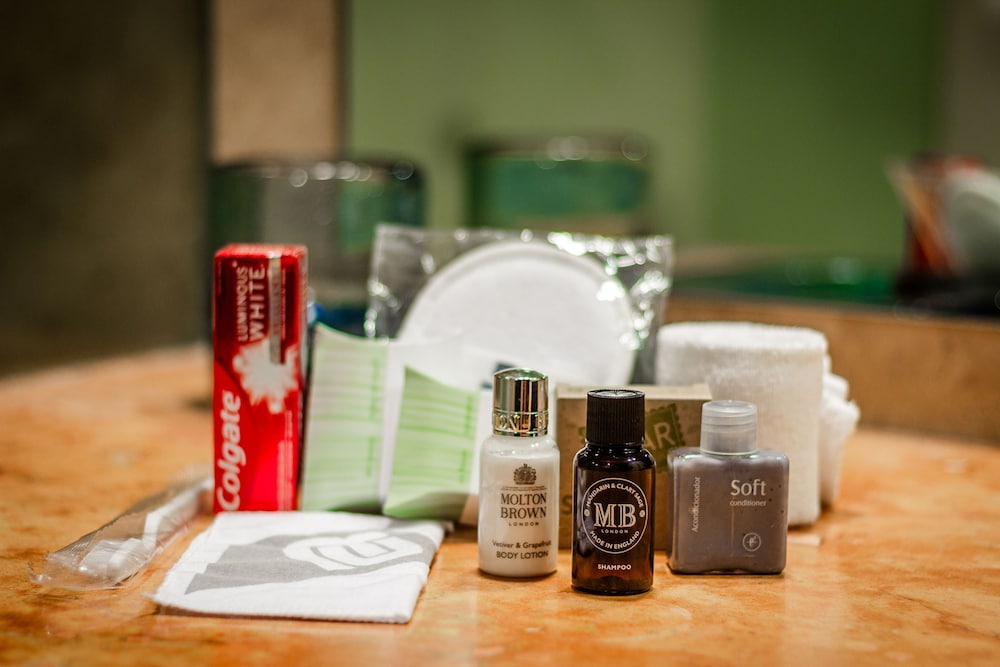 Bathroom amenities