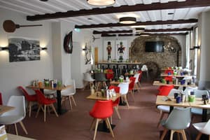thumbnail: Breakfast area