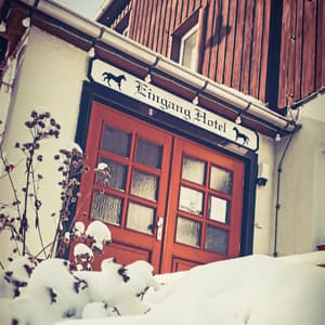 thumbnail: Exterior