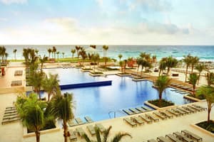 thumbnail: Rooftop pool
