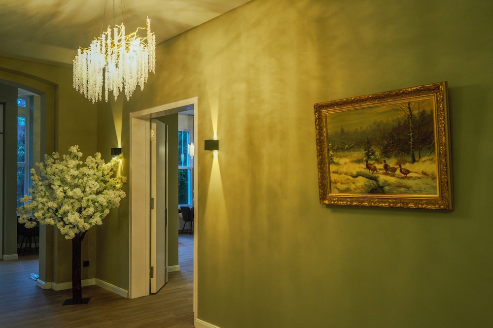 Reception hall