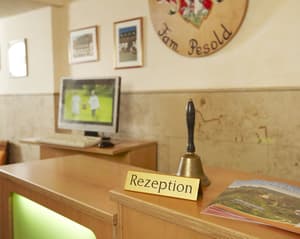thumbnail: Reception