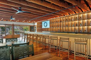 thumbnail: Bar (on property)