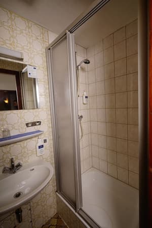 thumbnail: Bathroom