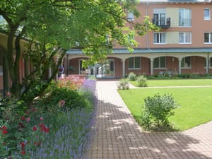thumbnail: Garden view