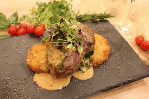 thumbnail: Restaurant