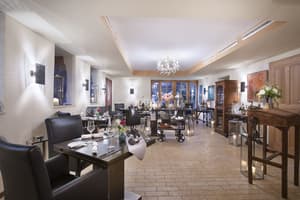 thumbnail: Interior