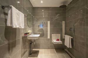 thumbnail: Bathroom