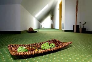 thumbnail: Hallway