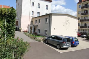 thumbnail: Parking