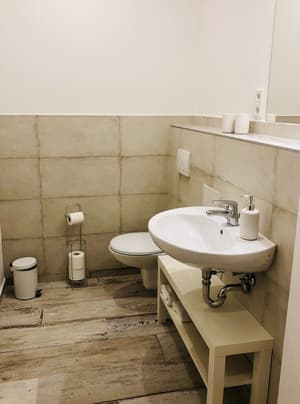 thumbnail: Bathroom