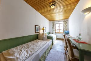 thumbnail: Room amenity
