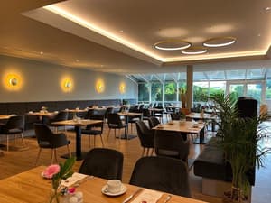 thumbnail: Breakfast area