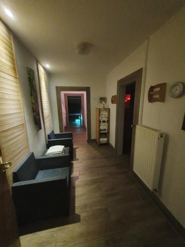 270639036.jpg