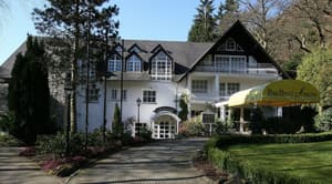 thumbnail: Exterior