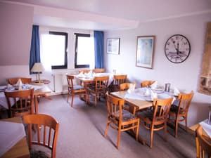 thumbnail: Interior