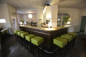 thumbnail: Bar (on property)