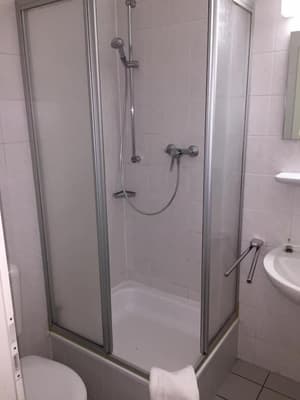 thumbnail: Bathroom shower