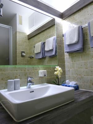 thumbnail: Bathroom